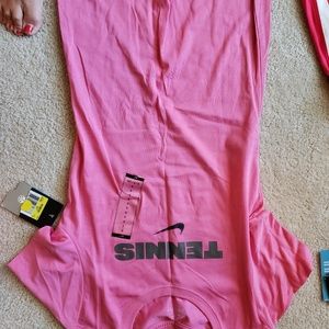 Womens size small tennis t-shirt, brand new